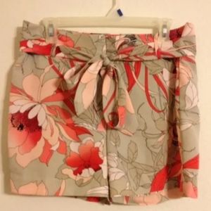 Worthington floral shorts size 14